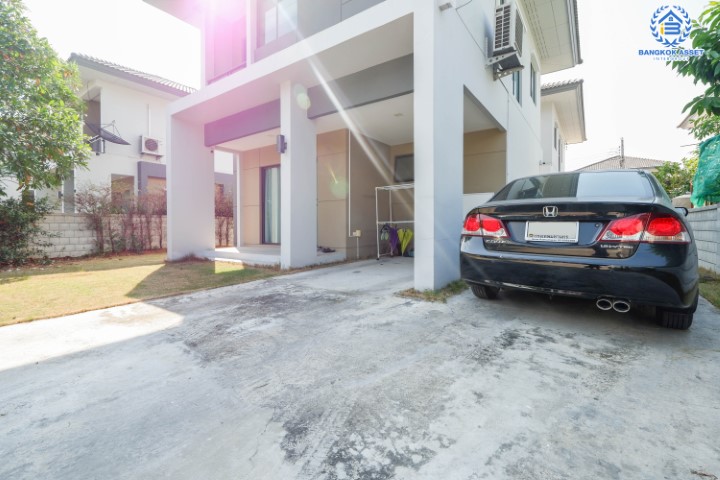 *****บ้านเดี่ยวมือสองย่านนนทบุรี ม.เซนโทร เวสต์เกต กาญจนาภิเษก คุณภาพแบรนด์ AP เนื้อที่มากถึง 51 ตร.ว. ฟังก์ชัน 3 ห้องนอน 2 ห้องน้ำ 2 ที่จอดรถ พร้อมของแถมมากมาย และเฟอร์ฯ บิวท์อินทั้งหลัง บนทำเลเยี่ยม ใกล้เซ็นทรัลเวสต์เกต และรถไฟฟ้าสายสีม่วง "สถานีคลองบางไผ่"